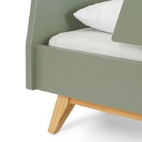 מיטת מעבר קרוליין ירוק/עץ – Caroline Toddler Bed Green/Wood 130×70 cm